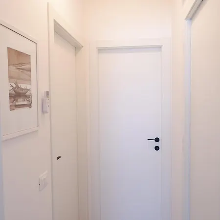 Casa Mirablu-seafront Marotta