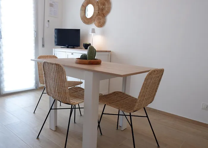 Casa Mirablu-seafront Marotta